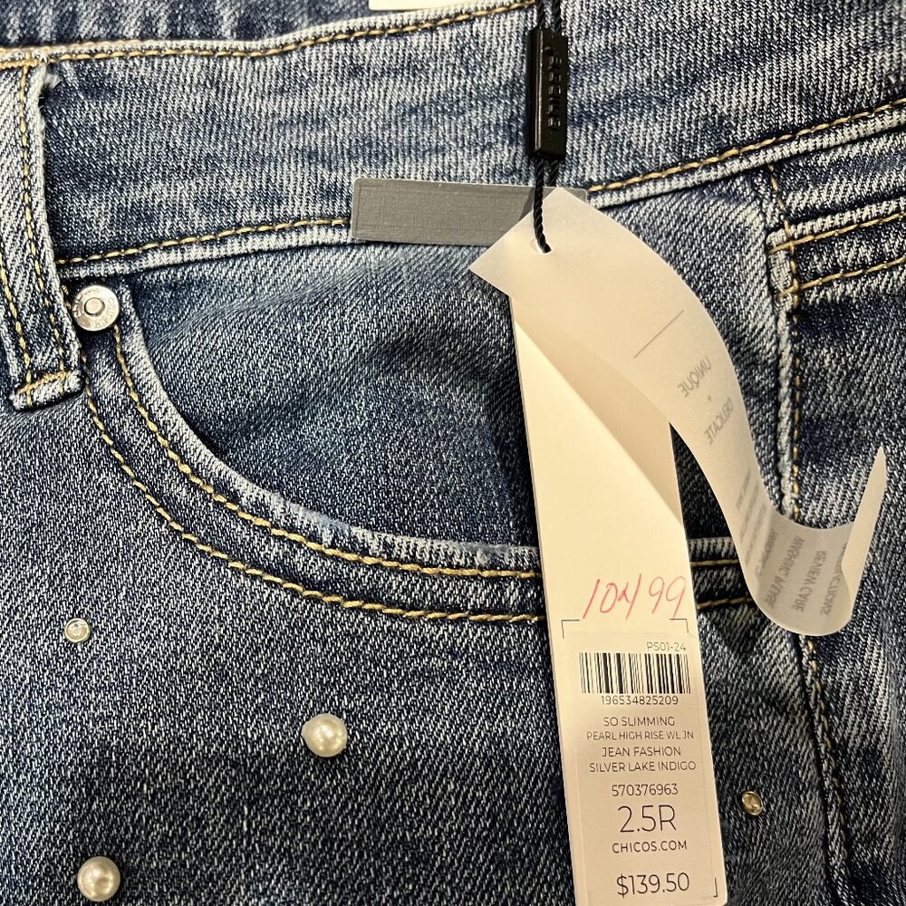 NWT Chico's Pearl Embellished High Rise Wide Leg Jeans size 2.5 US L 14 - Picture 4 of 7